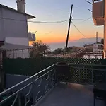 Stylish In Kusadasi, 5 Minutes To The Center And The Sea קוסדסי