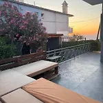 Stylish In Kusadasi, 5 Minutes To The Center And The Sea 펜션 *