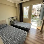 Stylish In Kusadasi, 5 Minutes To The Center And The Sea קוסדסי