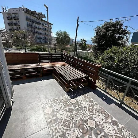Stylish In Kusadasi, 5 Minutes To The Center And The Sea Kusadası