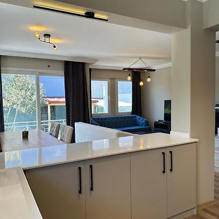 Stylish In Kusadasi, 5 Minutes To The Center And The Sea Ferienhaus *